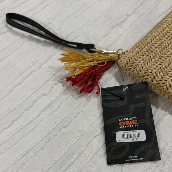 Disney wristlet with Black Mickey Motif - Picture 2 of 10